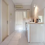Dolphin 2 Apartman *
