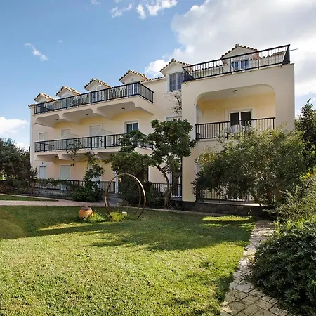 Апартаменты Dolphin 2 *